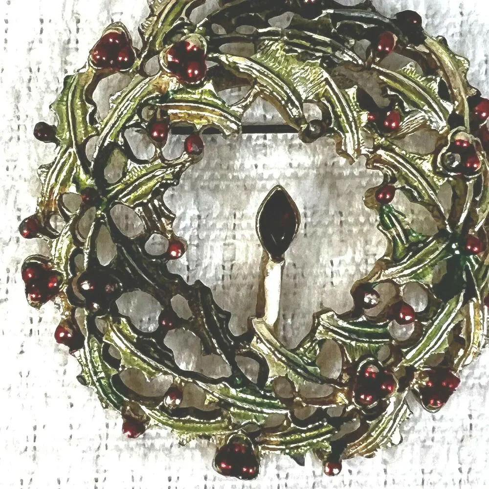 Christmas Pin Brooch Holly Wreath Candle Gold Red Vintage Costume Jewelry Party
